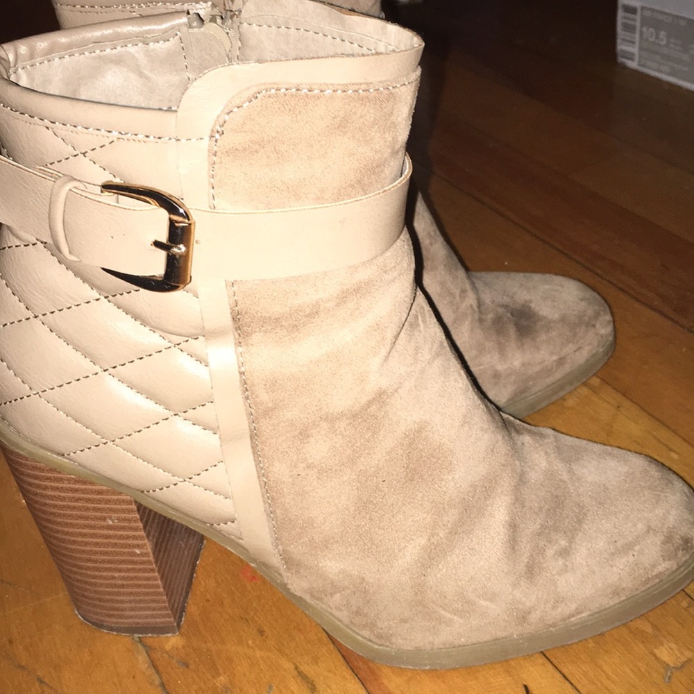 Booties - Picture 4 of 4